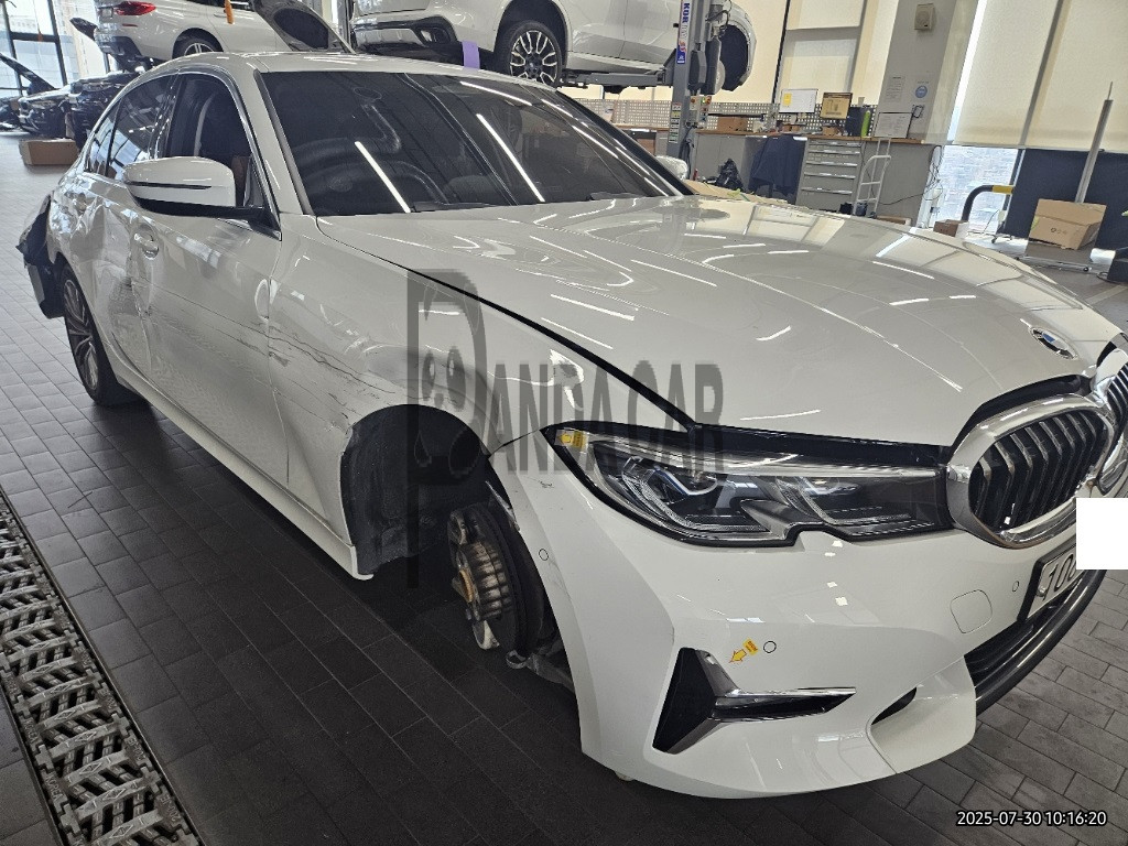 2019 BMW 320d Luxury, photograph 5