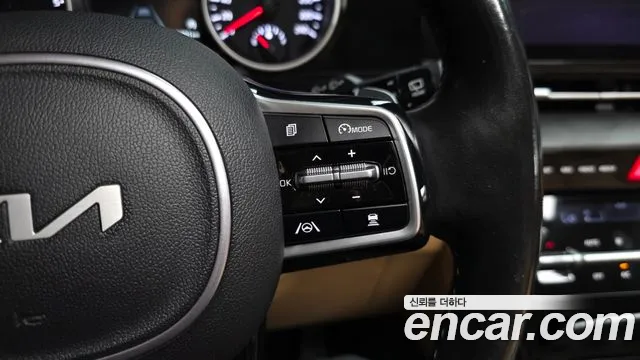 2021 Kia Canival Diesel 9-Seater Noblesse, photograph 1