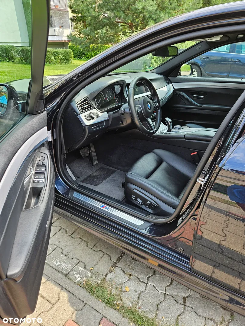 2014 BMW Seria 5 530d xDrive, photograph 6