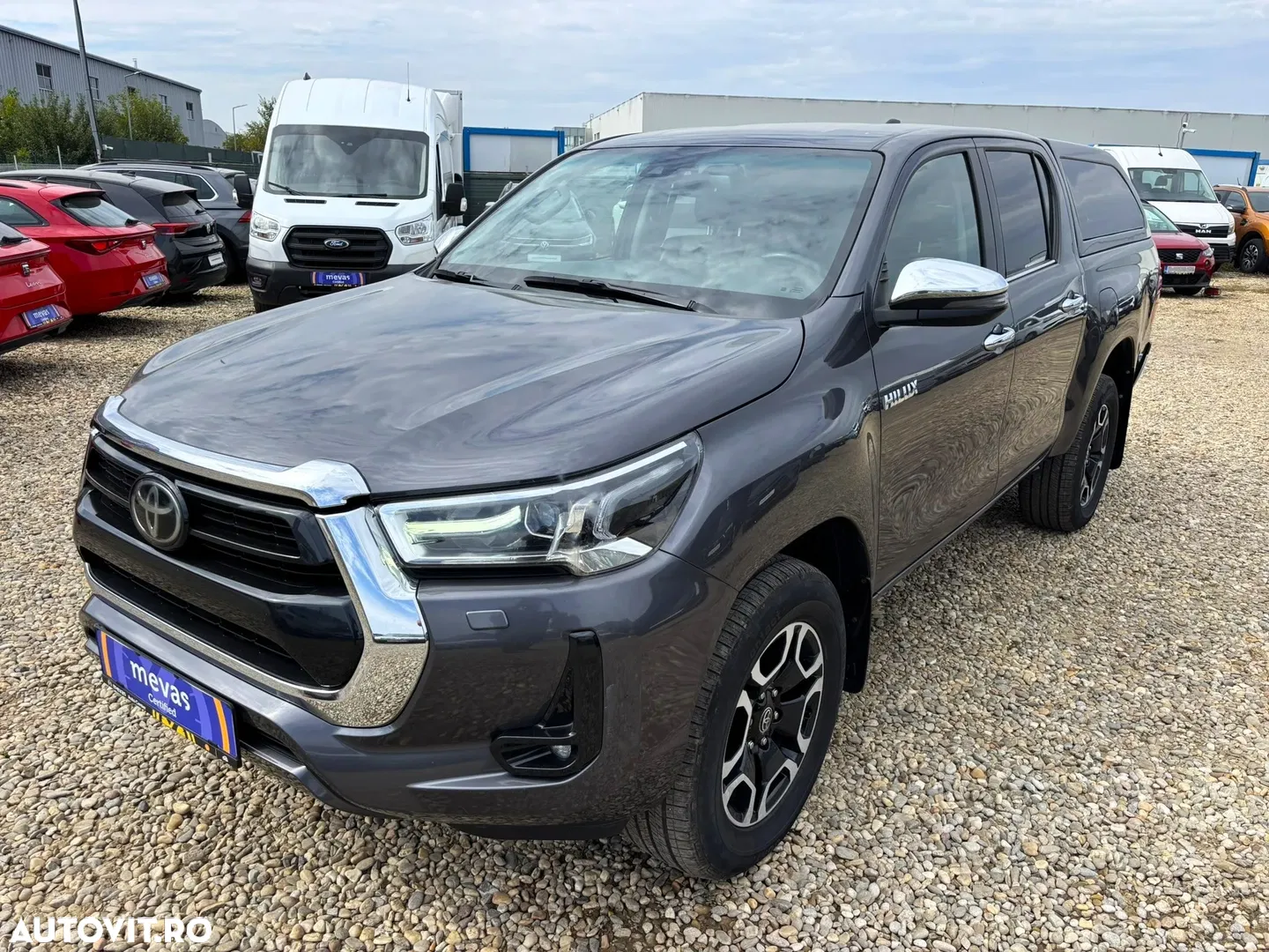 2022 Toyota Hilux 2.8D 204CP 4x4 Double Cab AT Executive, photograph 3