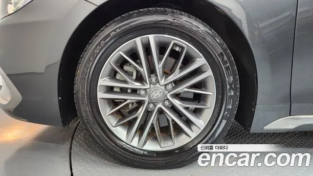 2019 Hyundai Grandeur 2.4 Premium, photograph 5
