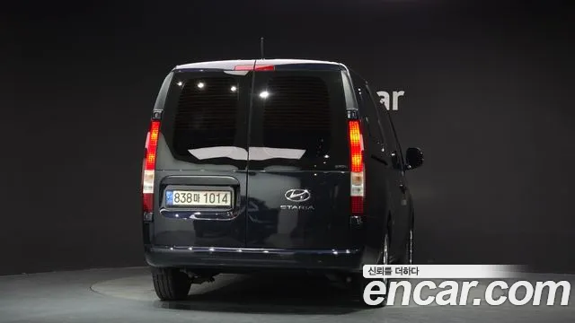 2022 Hyundai Staria Cargo 5-Seater, photograph 8