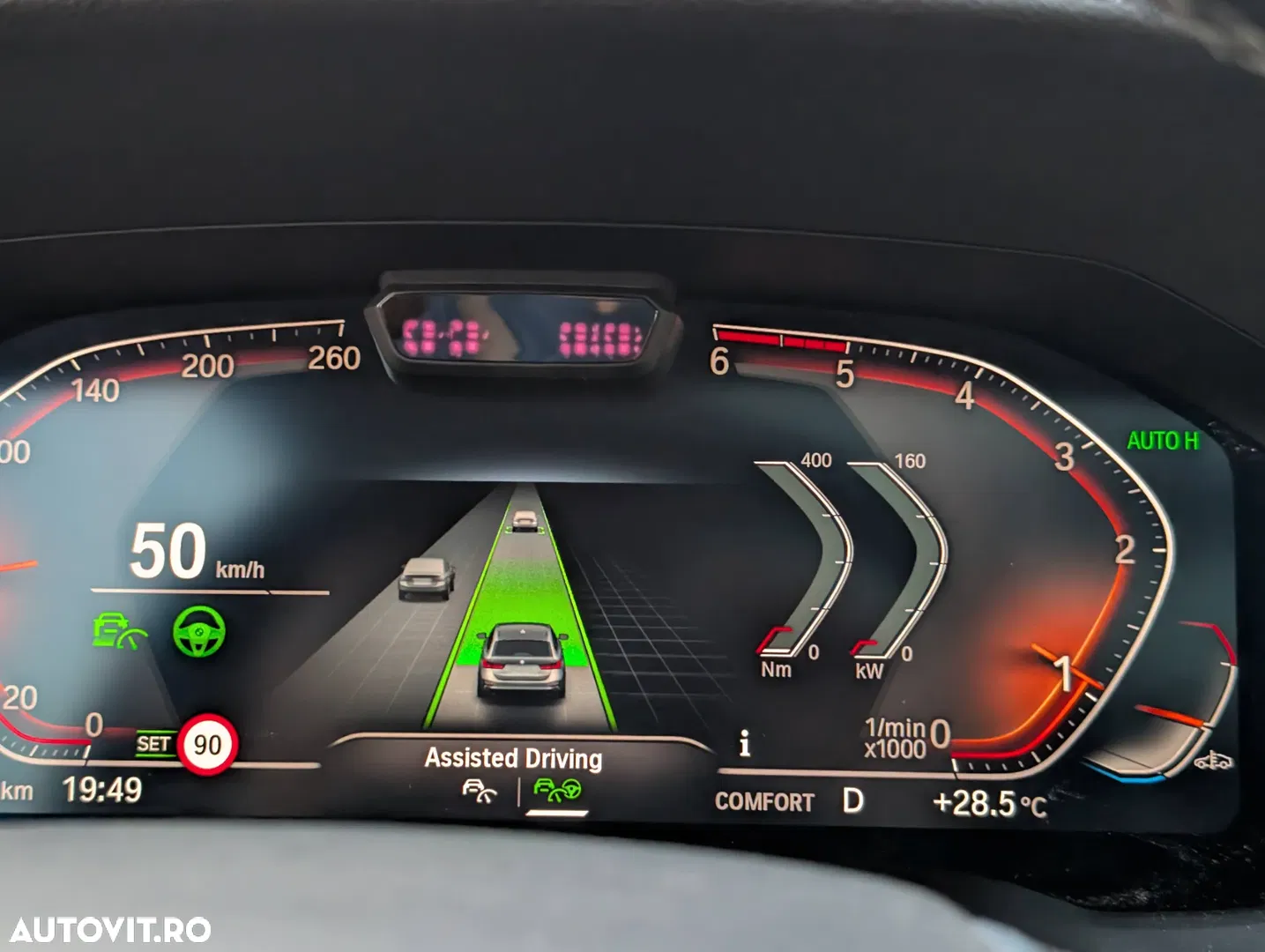 2019 BMW Seria 3, photograph 11