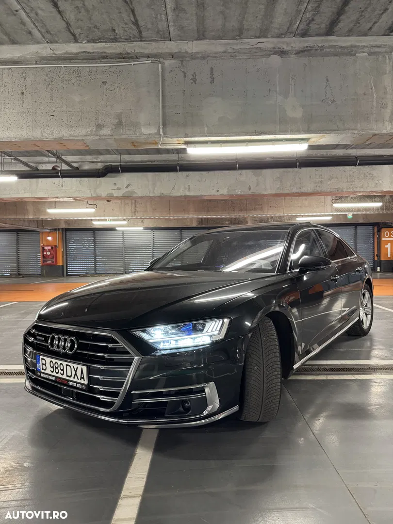2019 Audi A8, photograph 2