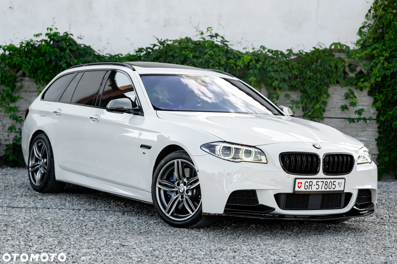 2016 BMW Seria 5 M550d xDrive Sport-Aut, photograph 2