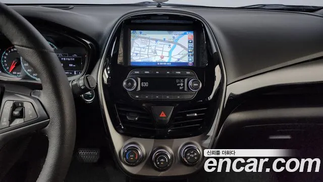 2019 ChevroletGMDaewoo Spark Premier, photograph 7