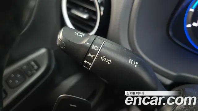 2020 Hyundai Kona Modern Special, photograph 11