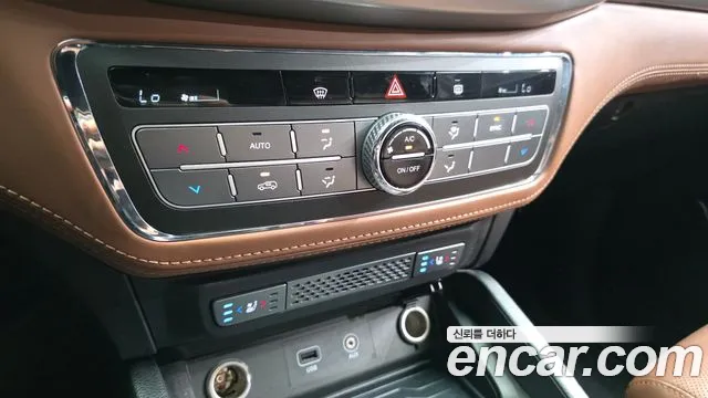 KG_Mobility_Ssangyong Rexton Diesel 2.2 4WD — photo 1 of 30