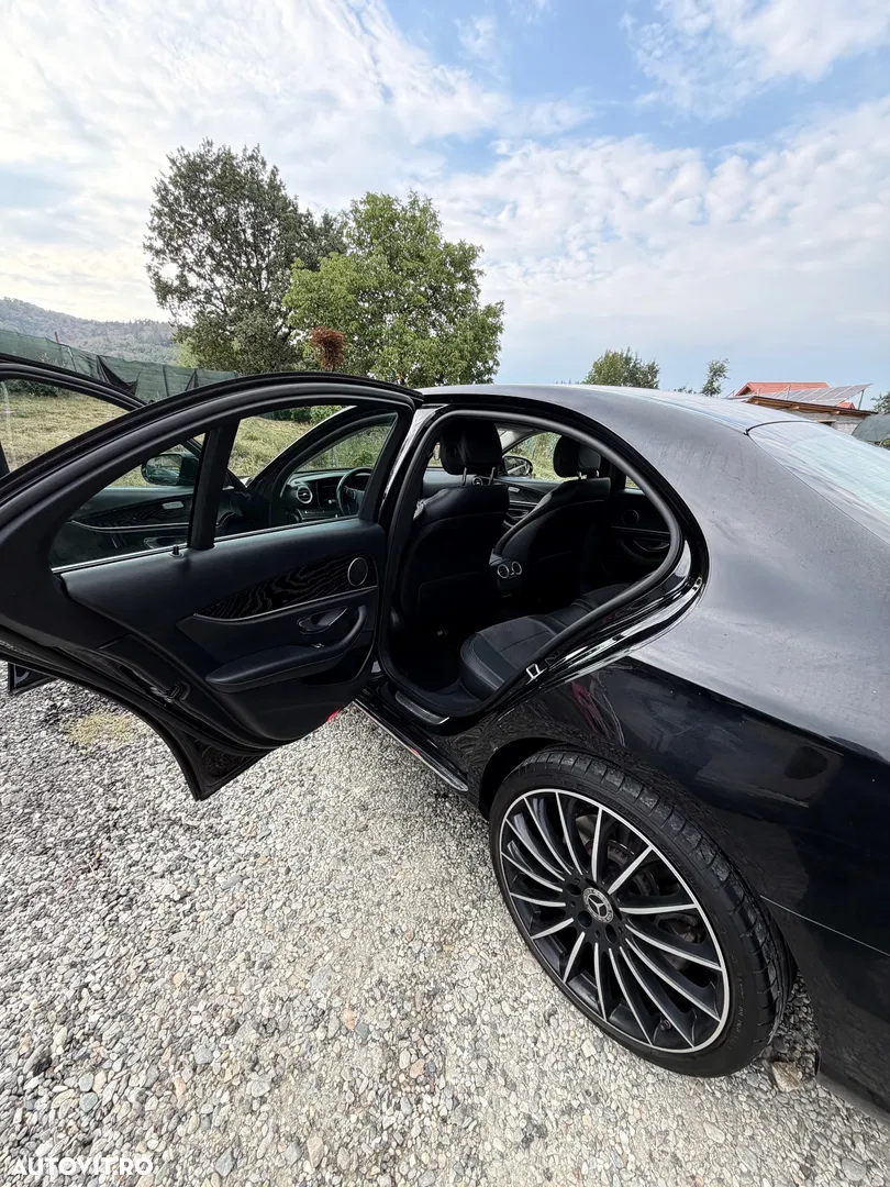 2018 Mercedes-Benz E 350 D Aut., photograph 6