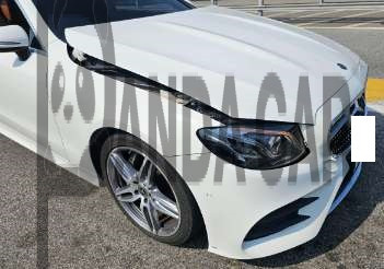 2020 Mercedes-Benz Benz E220 d Coupe, photograph 3