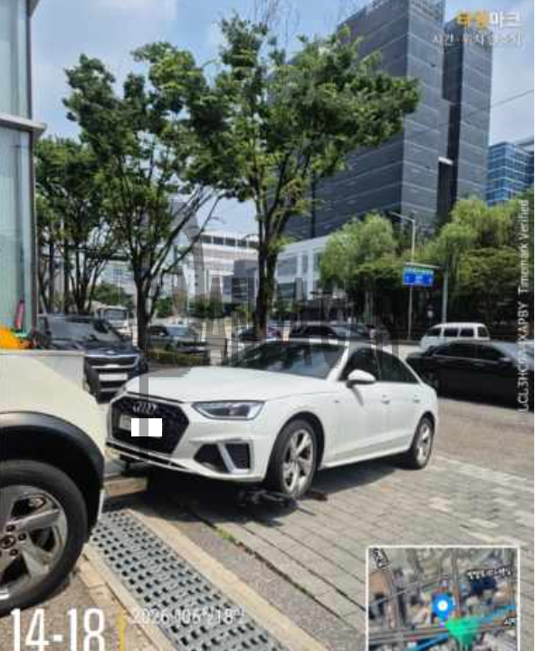 2020 Audi A4 35 TDI, photograph 2
