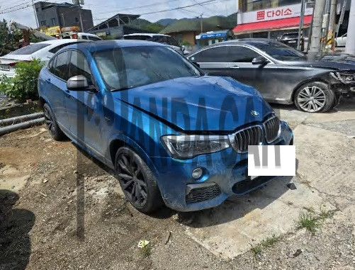 2017 BMW X4 M40i, photograph 1