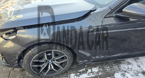 2025 BMW 520i, photograph 3