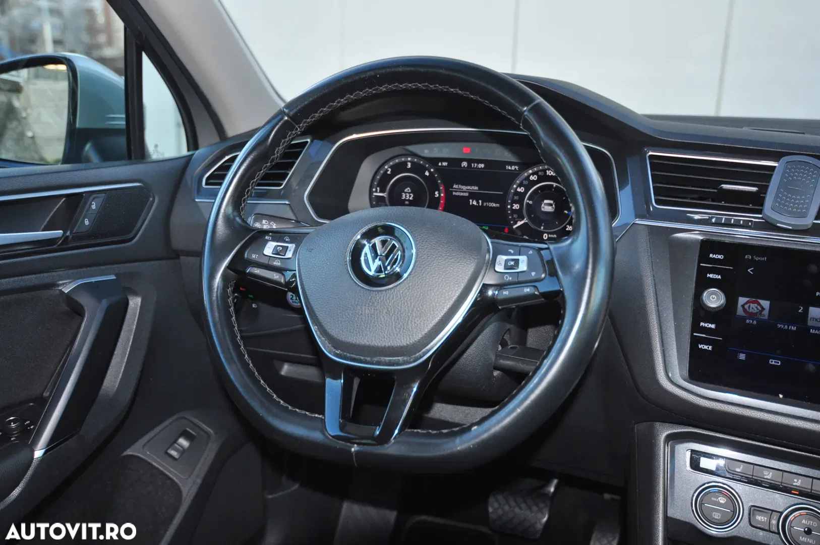 2018 Volkswagen Tiguan 2.0 TDI 4Mot DSG Highline, photograph 10