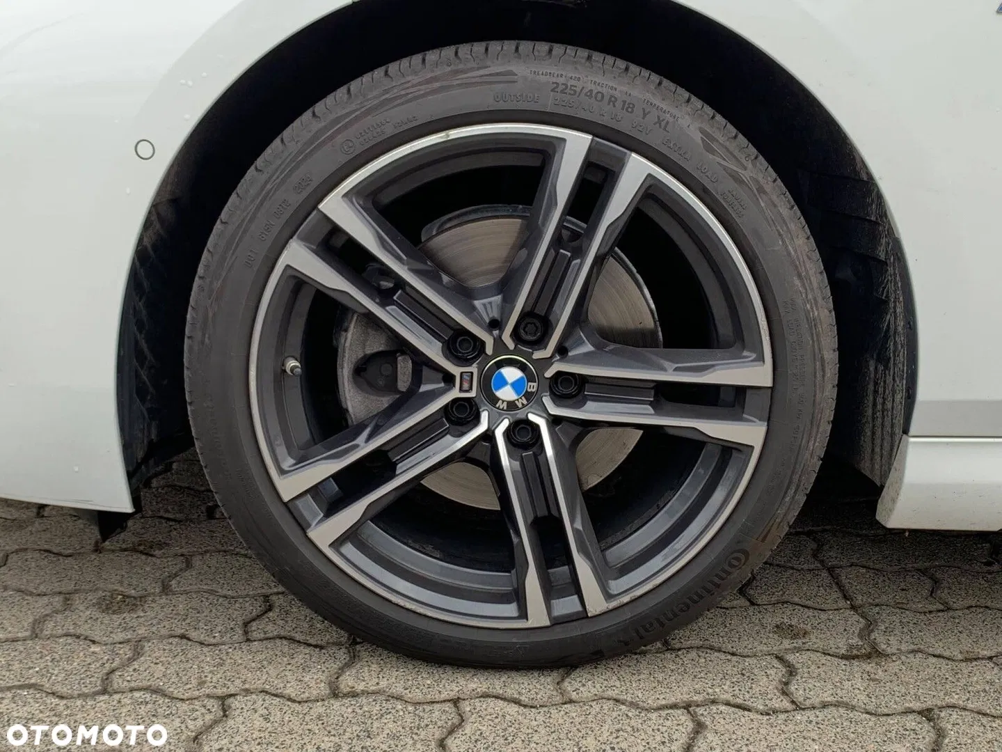 2024 BMW Seria 2, photograph 12