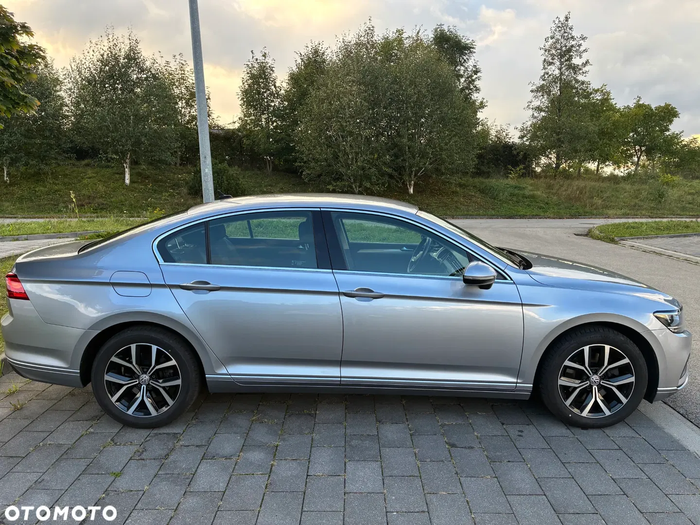 2020 Volkswagen Passat 2.0 TSI Business DSG, photograph 5