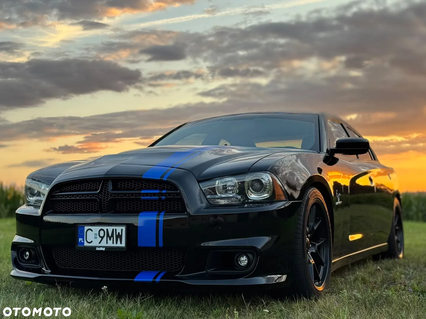 Dodge Charger — photo 1 of 23