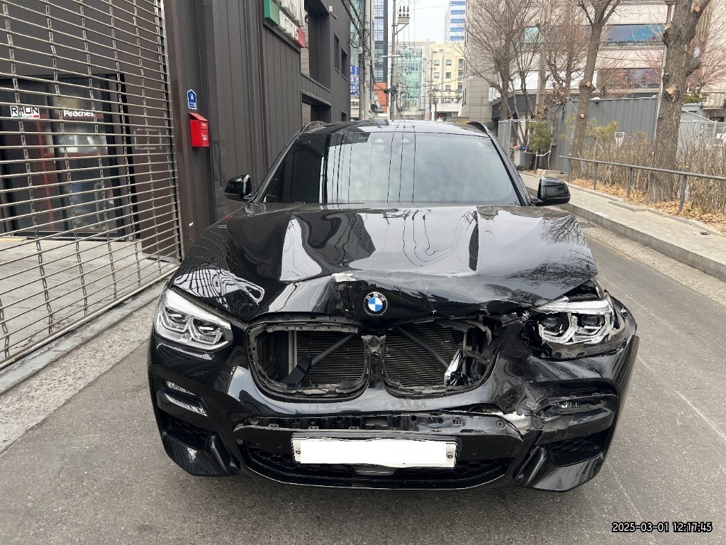 2020 BMW X4 xDrive20d M Sport Package, photograph 1