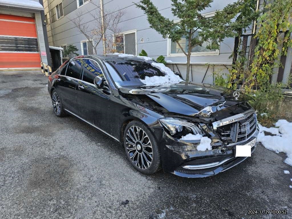 2020 Mercedes-Benz S 560 4MATIC, photograph 5