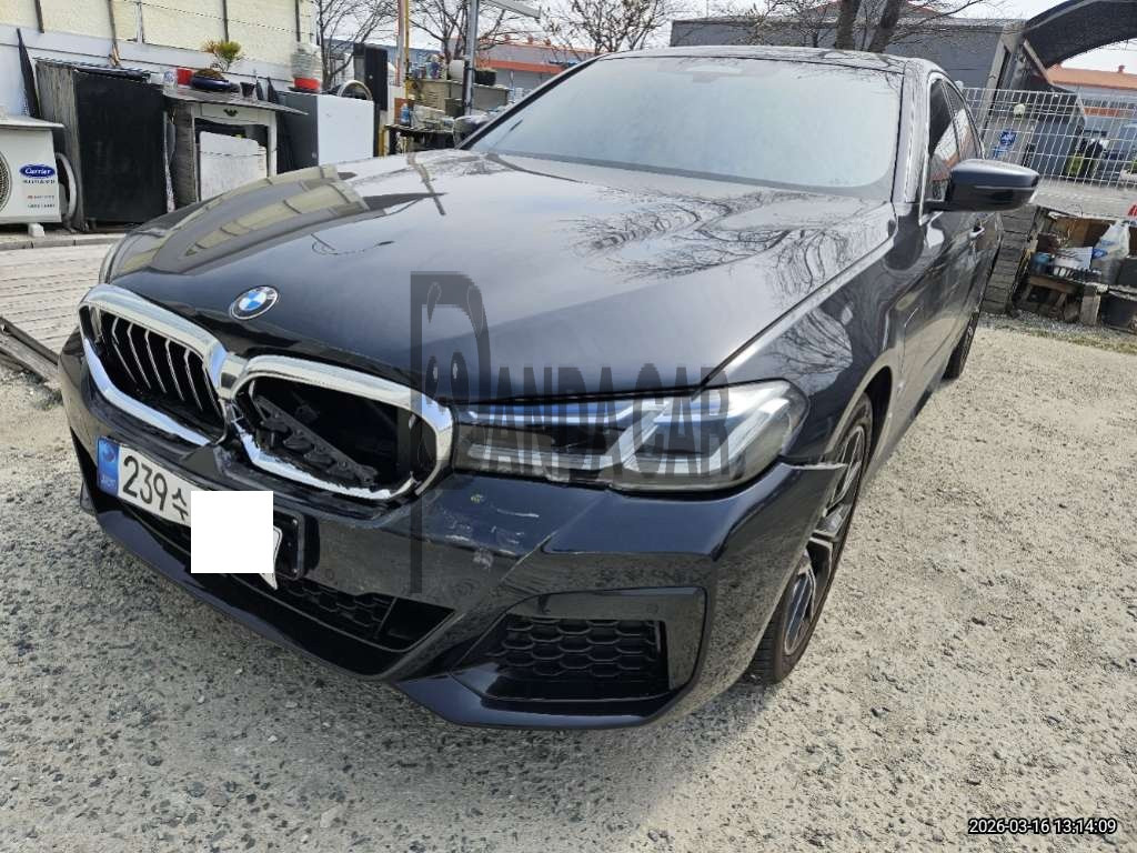 2021 BMW 530e, photograph 1