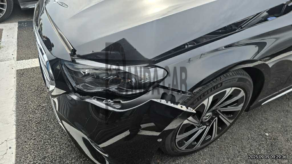 2025 Mercedes-Benz E 300 4MATIC, photograph 1