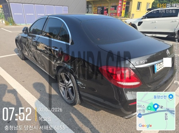 2019 Mercedes-Benz E300, photograph 5