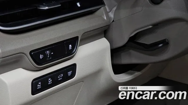 2025 Kia Canival Gasoline 7-Seater Noblesse, photograph 4