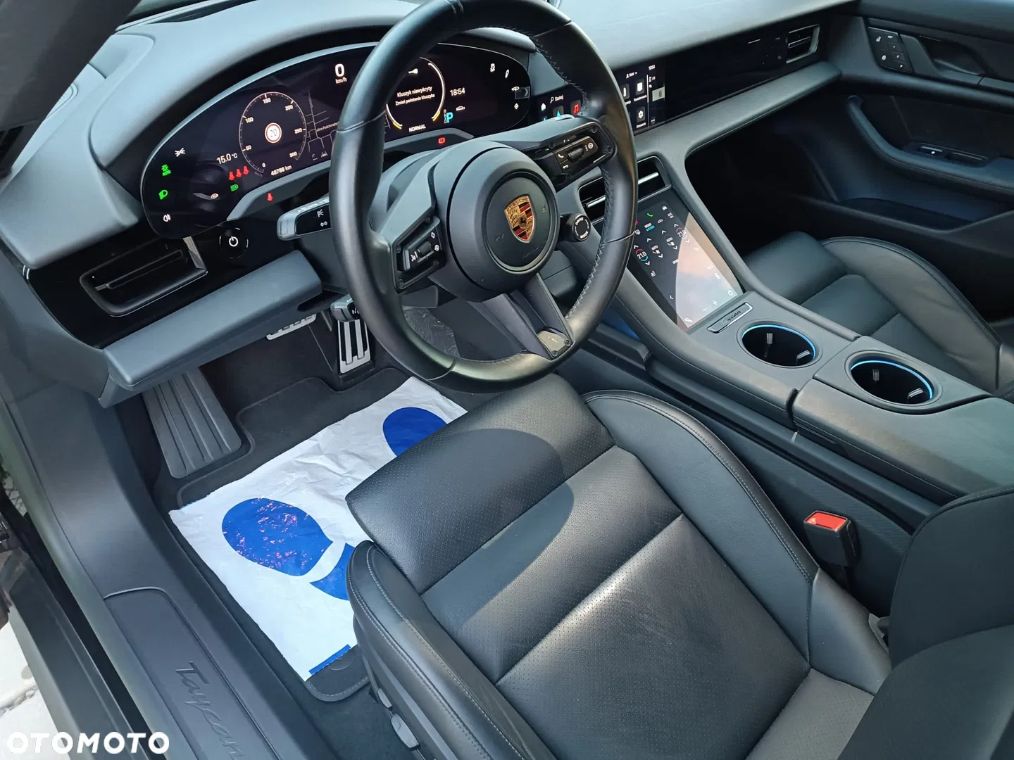2023 Porsche Taycan, photograph 12