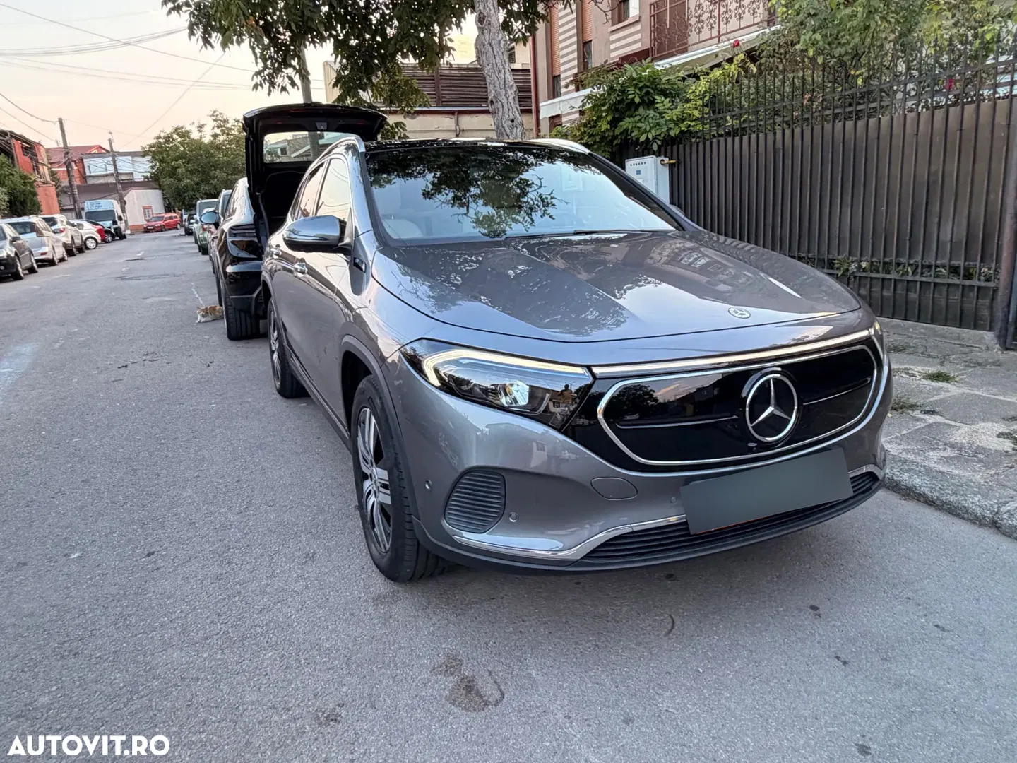 2021 Mercedes-Benz EQA 250, photograph 2