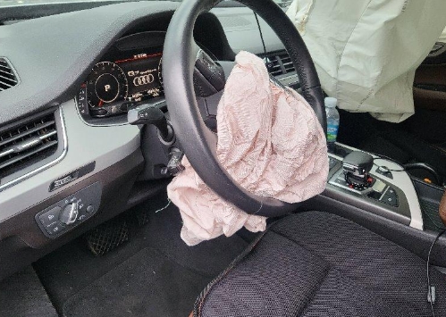 2019 Audi Q7 45 TFSI quattro, photograph 2