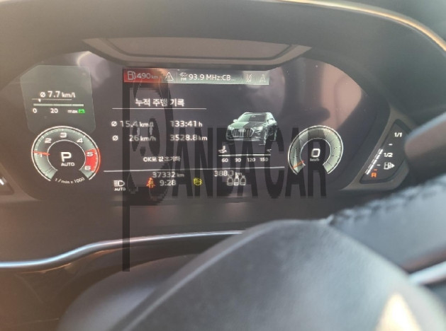 2023 Audi Q3 35 TDI, photograph 3