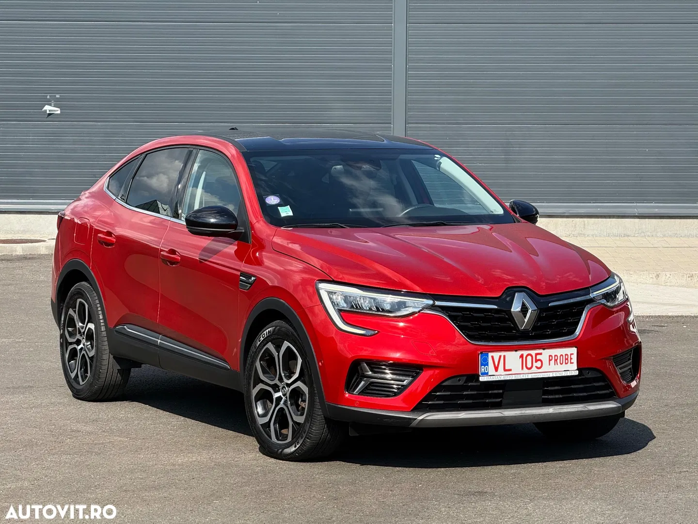 Renault Arkana E-TECH 145 INTENS — photo 1 of 37