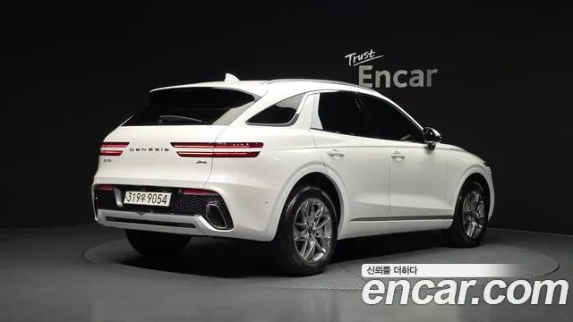 Genesis GV70 2.5T Gasoline AWD — photo 1 of 33