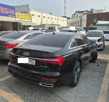 2022 Audi A6 45 TFSI, photograph 2