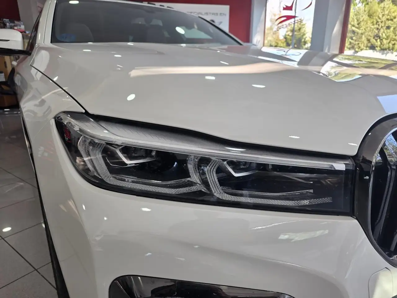 2021 BMW 745 745e, photograph 9