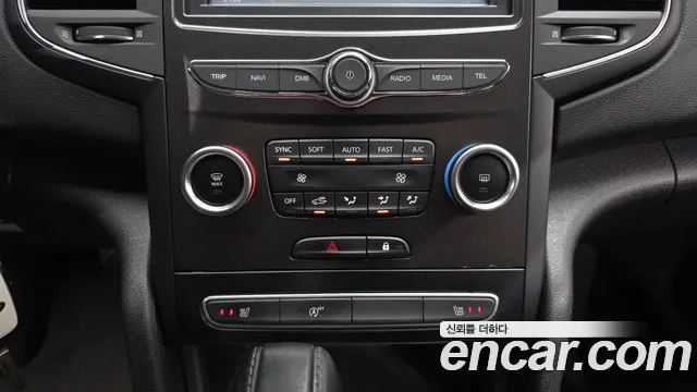 Renault-KoreaSamsung SM6 1.3 TCe SE — photo 1 of 32