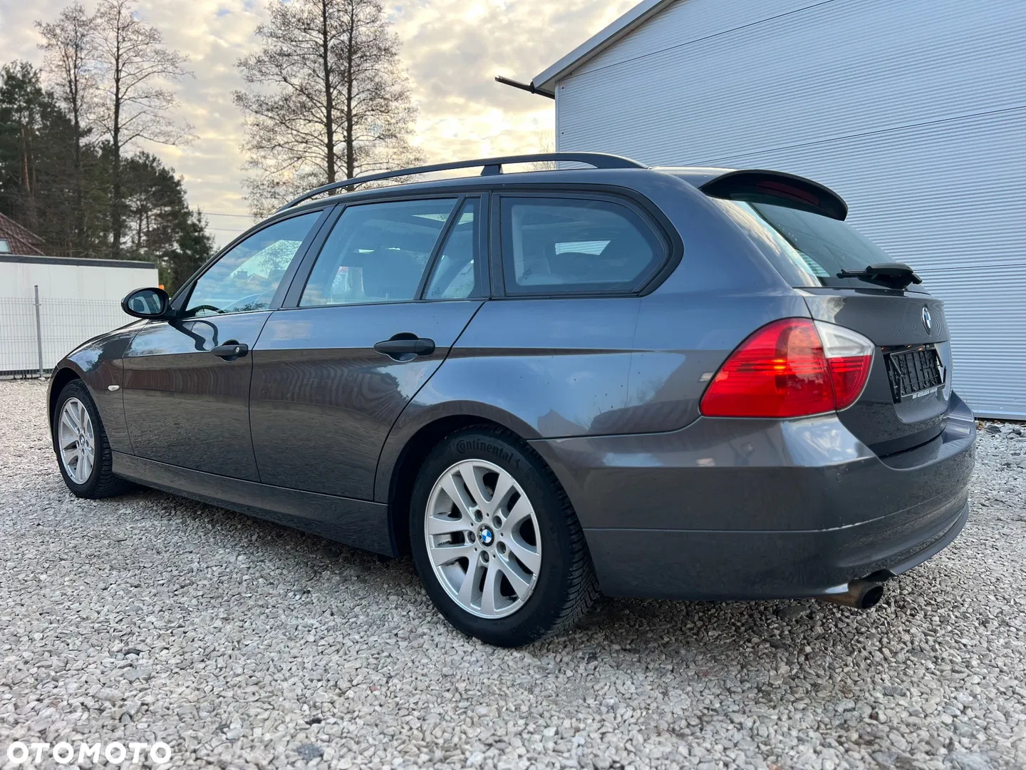 2005 BMW Seria 3 320d, photograph 8