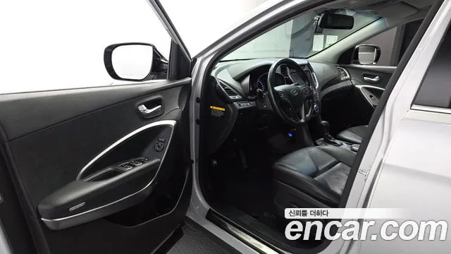 2013 Hyundai Santafe Diesel(e-VGT) 2.0 2WD Premium, photograph 5