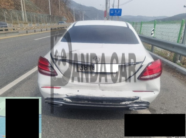 2020 Mercedes-Benz E220 d, photograph 3