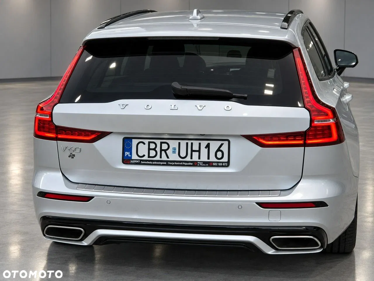 2021 Volvo V60, photograph 4