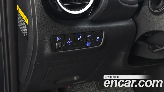 2020 Hyundai Kona Modern Special, photograph 4