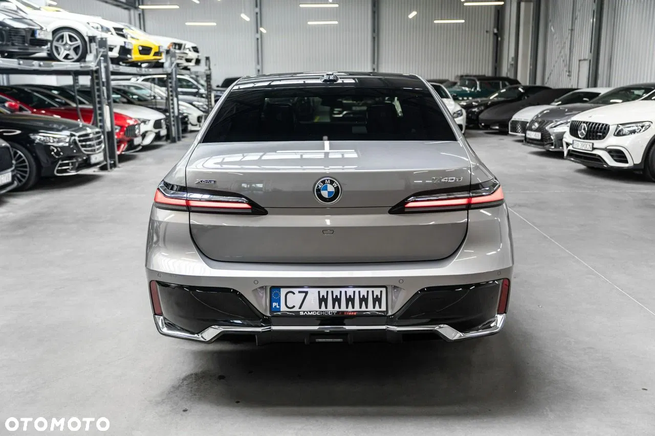 2024 BMW Seria 7 740d xDrive mHEV M Sport sport, photograph 9