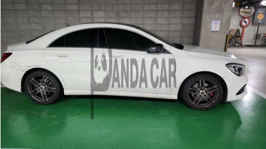 2018 Mercedes-Benz CLA220, photograph 2