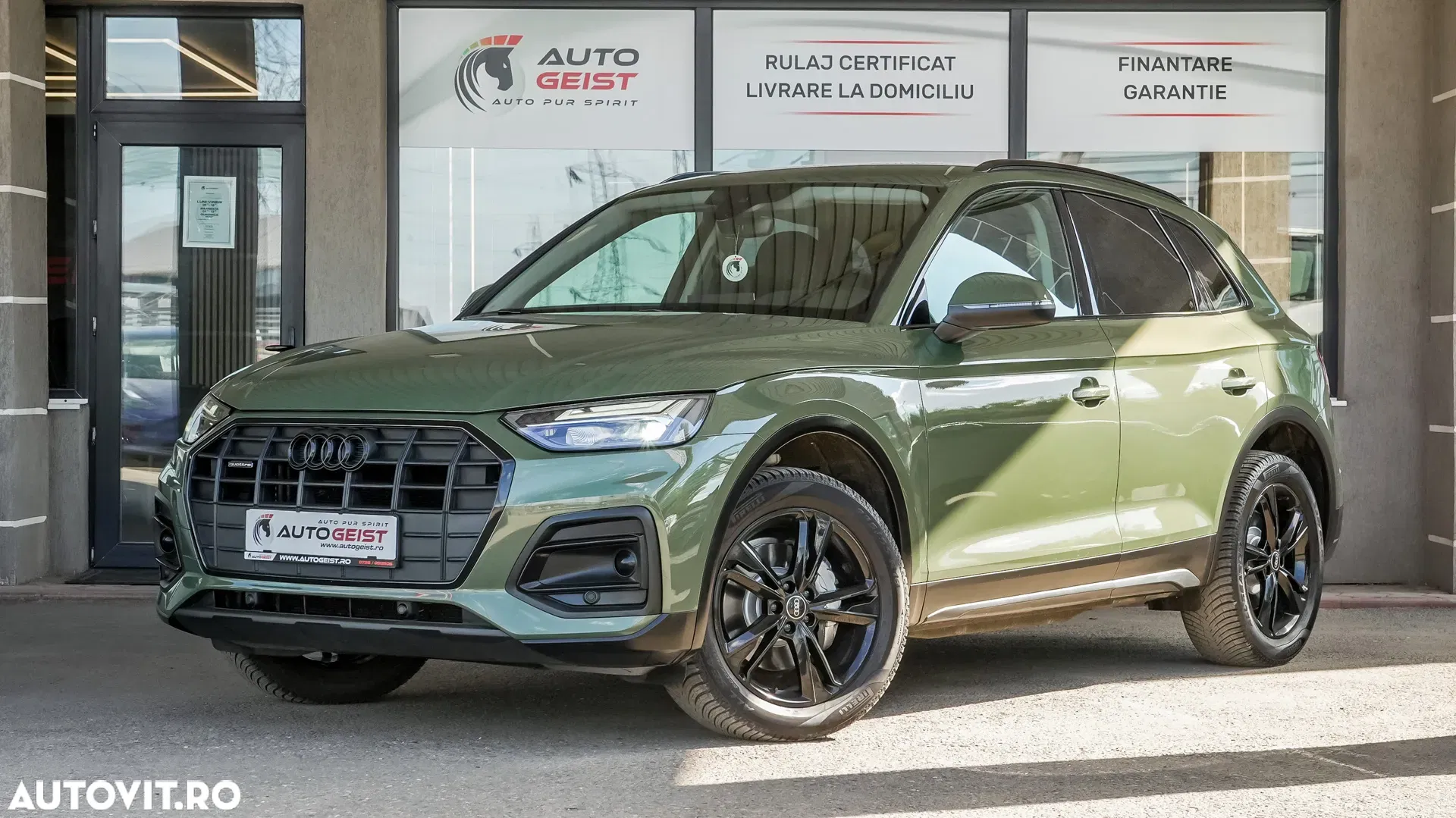 2020 Audi Q5 40 TDI quattro S tronic MHEV Basic, photograph 2