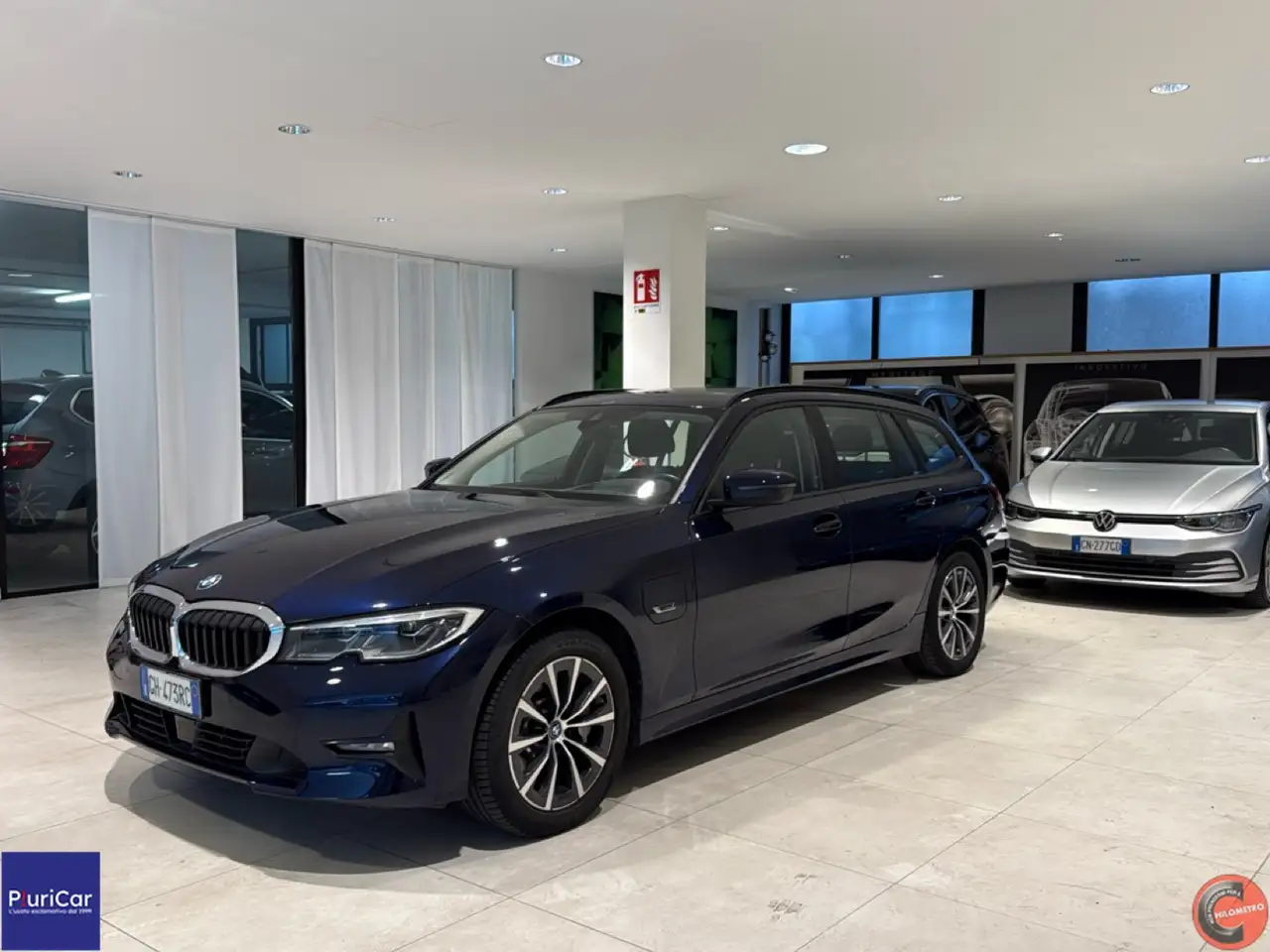 2022 BMW 330 e PHEV xDrive Touring Bus.Adv. auto FariLaser, photograph 1