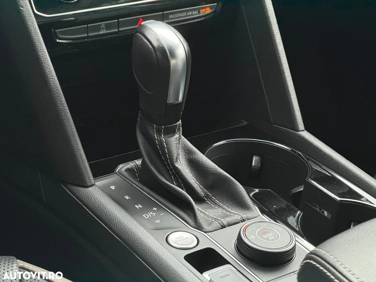2022 Volkswagen Atlas, photograph 5