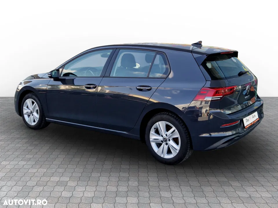 2021 Volkswagen Golf 1.0 TSI Life, photograph 3
