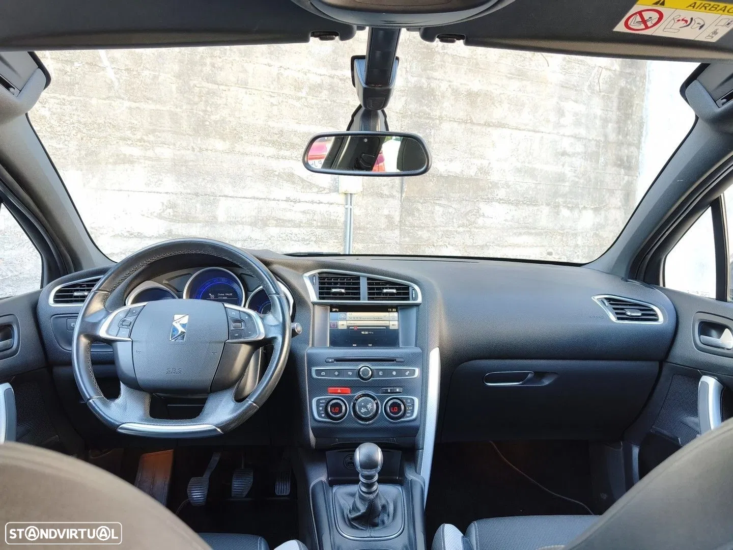 2015 Citroën DS4 1.2 PureTech So Chic, photograph 6