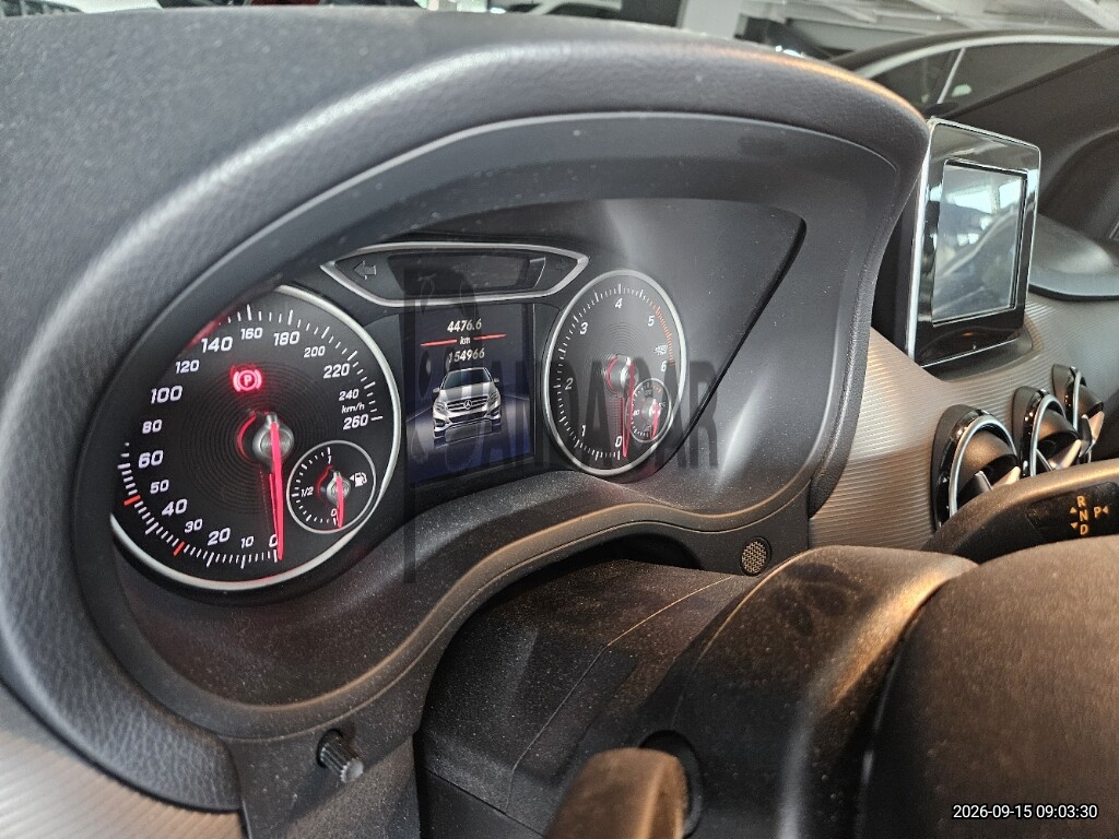 2017 Mercedes-Benz B200 d, photograph 5