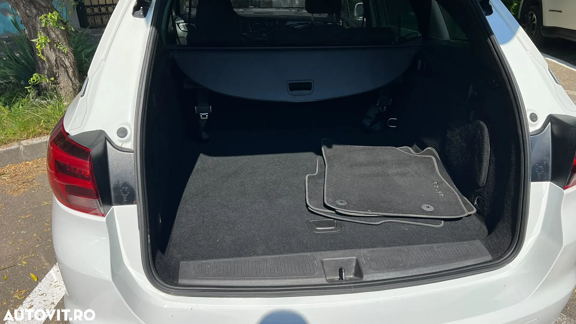 2020 Opel Astra 1.5 D Start/Stop Automatik 2020, photograph 11